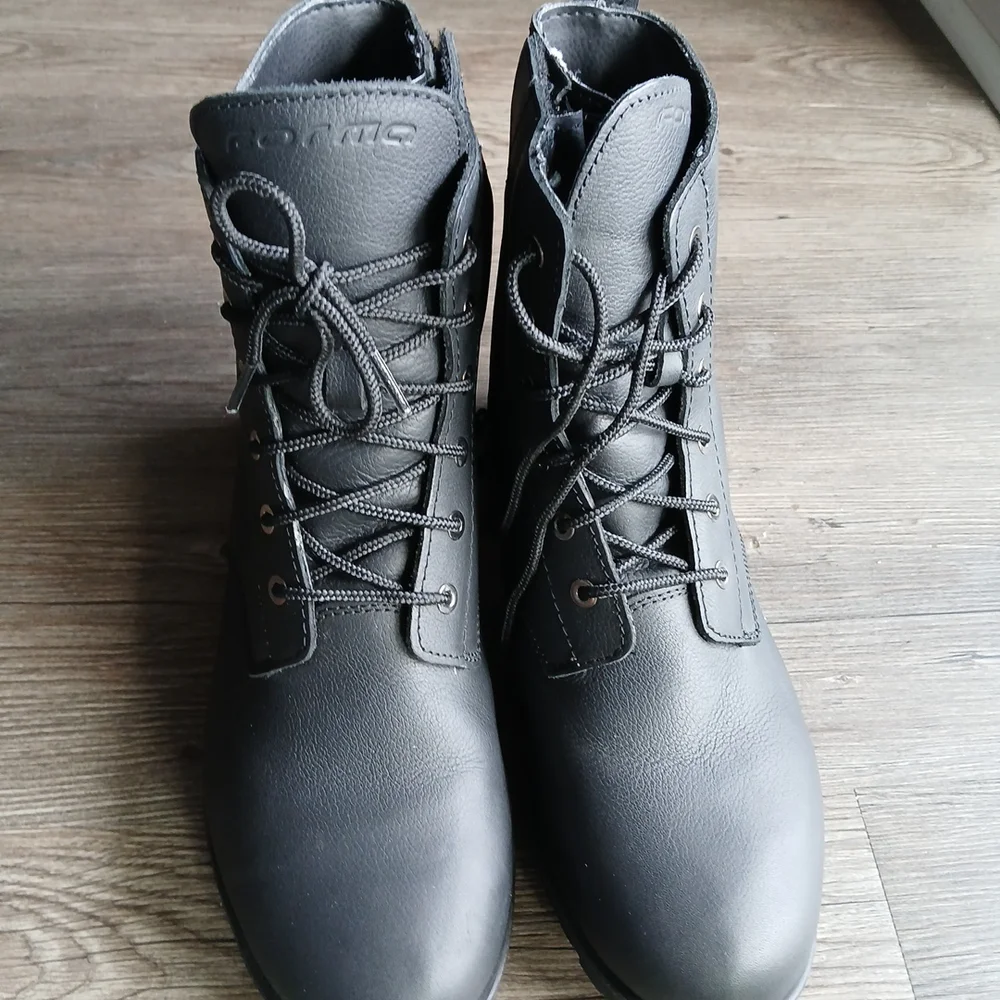 FORMA CRYSTAL DRY Black Leather Moto Boots - Picture 6 of 7